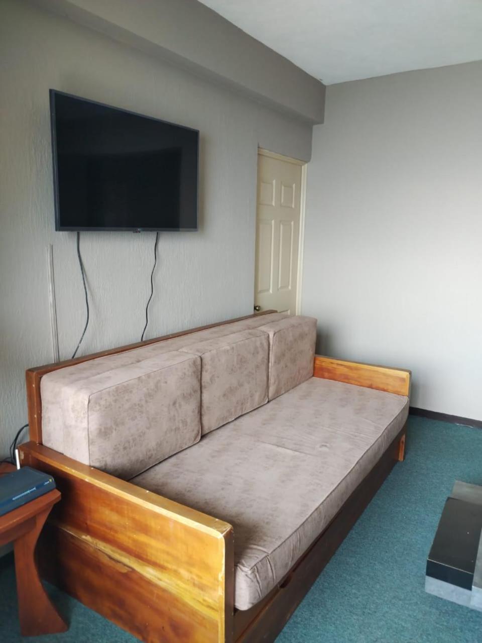 Sky View Atitlan Lake Suites - Free Breakfast Supplies Panajachel Bagian luar foto