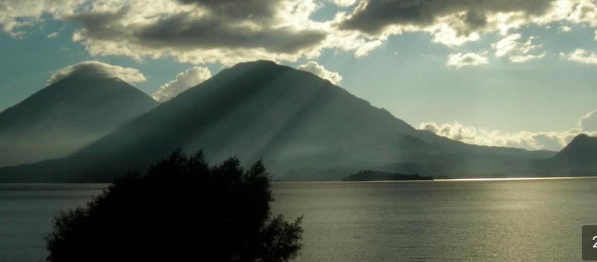 Sky View Atitlan Lake Suites - Free Breakfast Supplies Panajachel Bagian luar foto