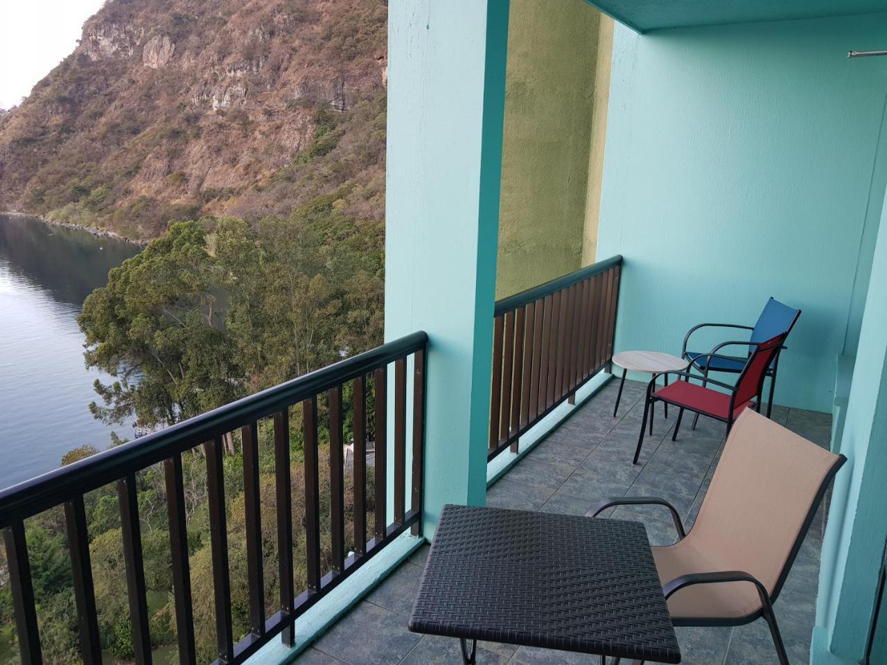 Sky View Atitlan Lake Suites - Free Breakfast Supplies Panajachel Bagian luar foto