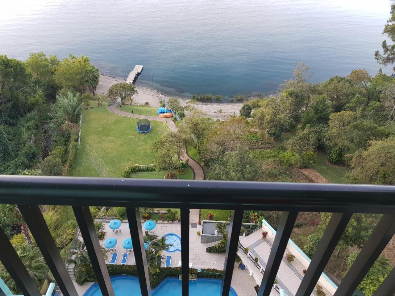 Sky View Atitlan Lake Suites - Free Breakfast Supplies Panajachel Bagian luar foto